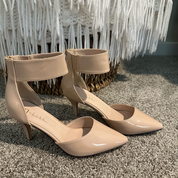 N By Nicole Miller Nude Ankle Strap Heels (size 7W) - Picture 1 of 3